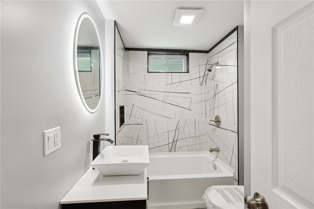 396 Orms Street Providence, RI 02908 - Photo 36 of 48