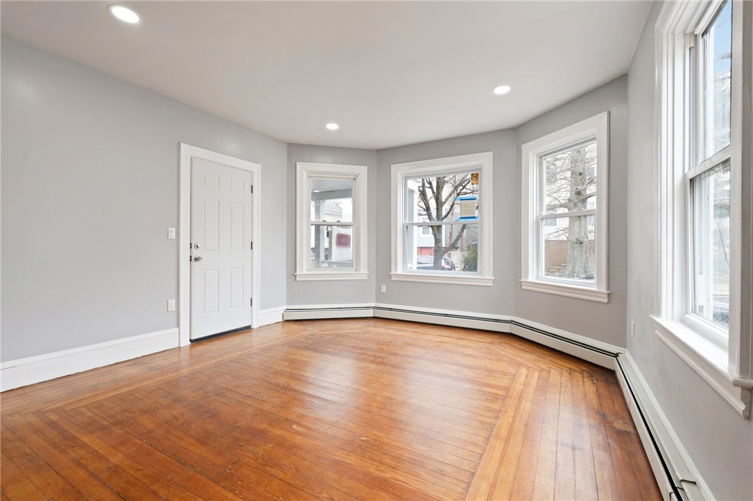 396 Orms Street Providence, RI 02908 - Photo 9 of 48