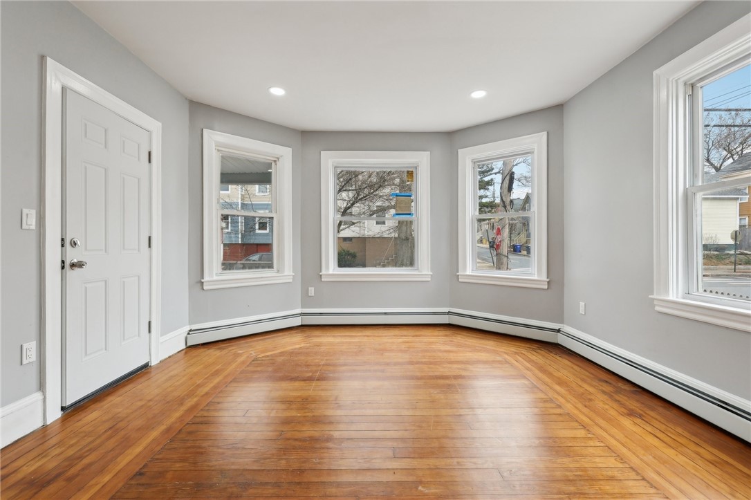 396 Orms Street Providence, RI 02908 - Photo 10 of 48