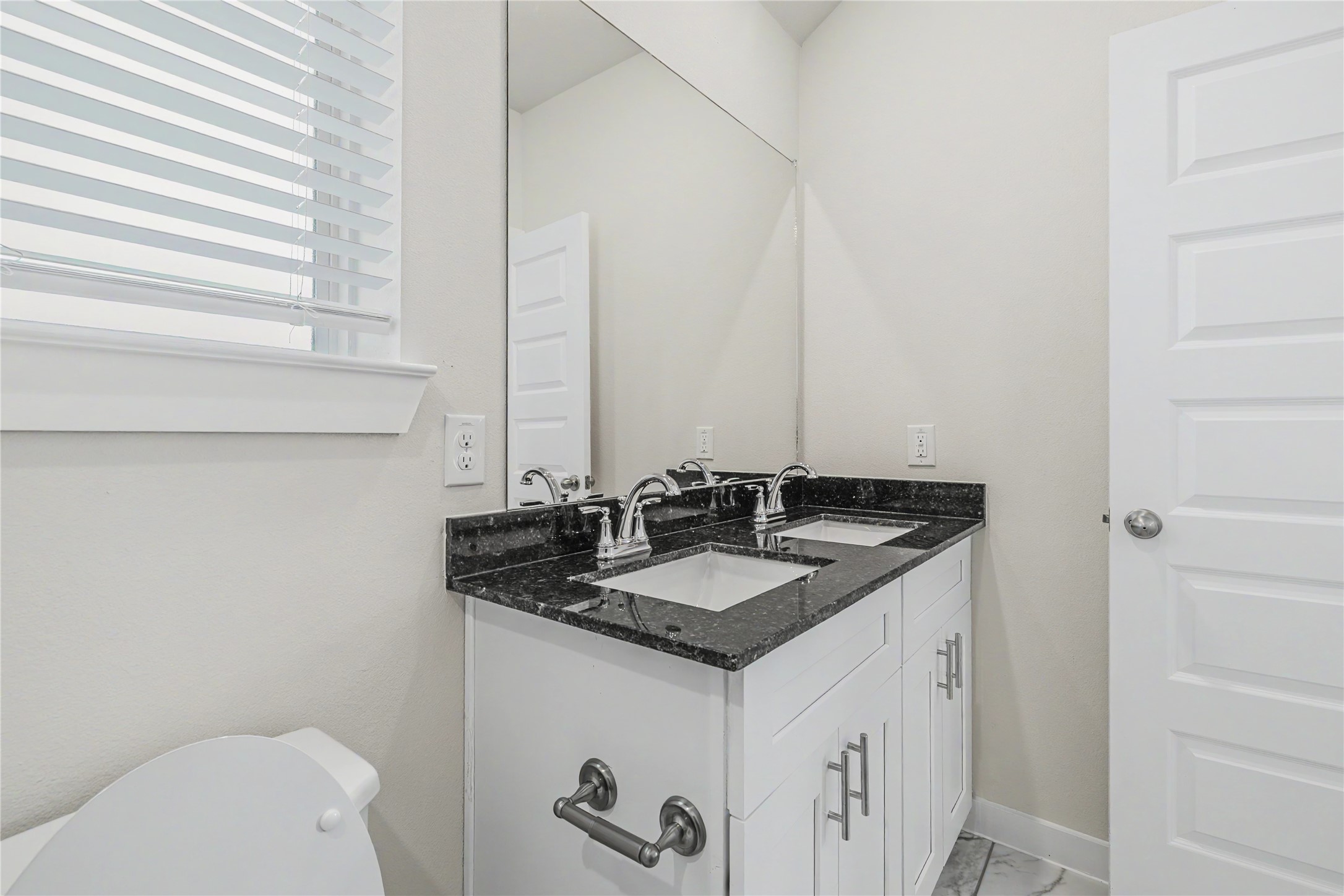 6426 Bolinas Court Rosharon, TX 77583 - Photo 24 of 49 a bathroom with a sink and a toilet