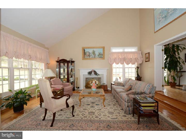 7 Brampton Road Malvern, PA 19355 - Photo 2 of 21 Living Room