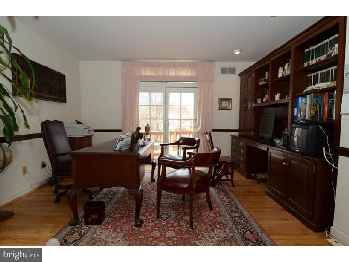 7 Brampton Road Malvern, PA 19355 - Photo 5 of 21 Library