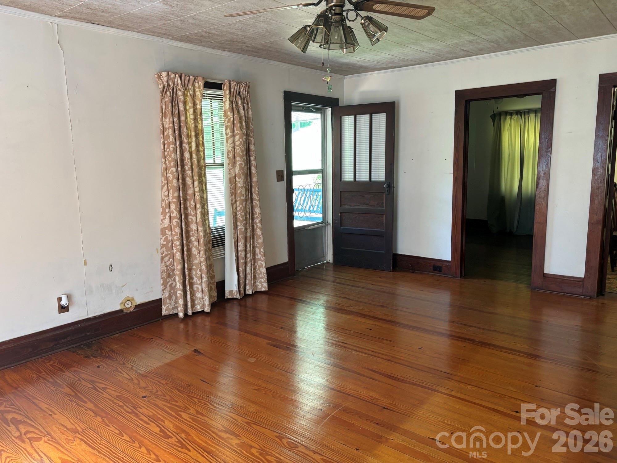 377 Sam Gouge Road Bakersville, NC 28705 - Photo 10 of 29 Gallery Image 10