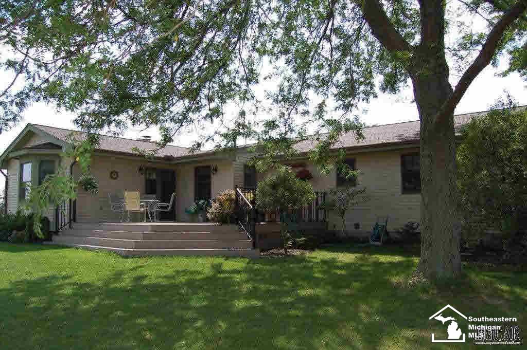 7660 Beck Road Ottawa Lake, MI 49267 - Photo 4 of 23 21365342-3.JPG