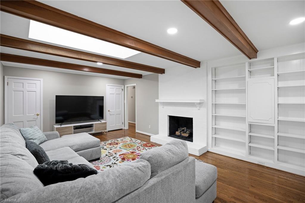 Gallery Image 7