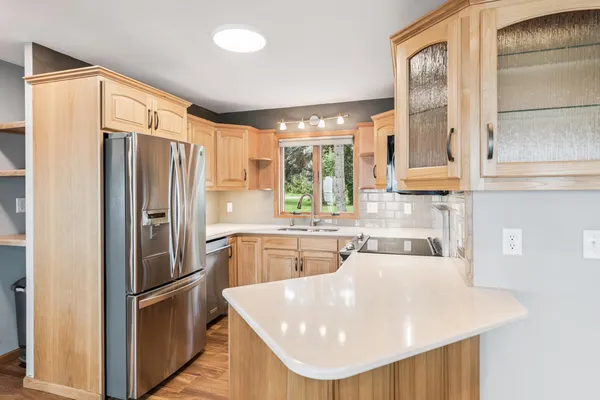 $679,000 | 74520 Lakeshore Drive, Washburn, WI 54891