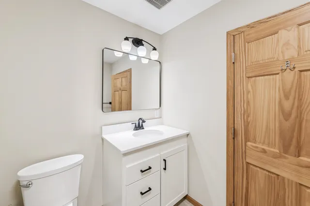 $679,000 | 74520 Lakeshore Drive, Washburn, WI 54891