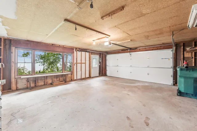 $679,000 | 74520 Lakeshore Drive, Washburn, WI 54891