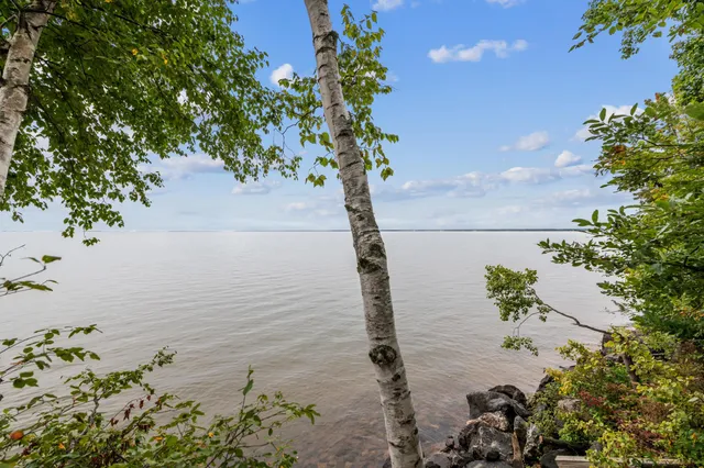 $679,000 | 74520 Lakeshore Drive, Washburn, WI 54891