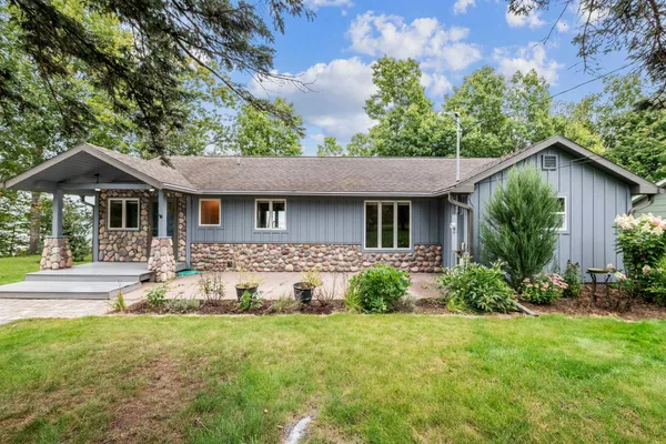 $679,000 | 74520 Lakeshore Drive, Washburn, WI 54891