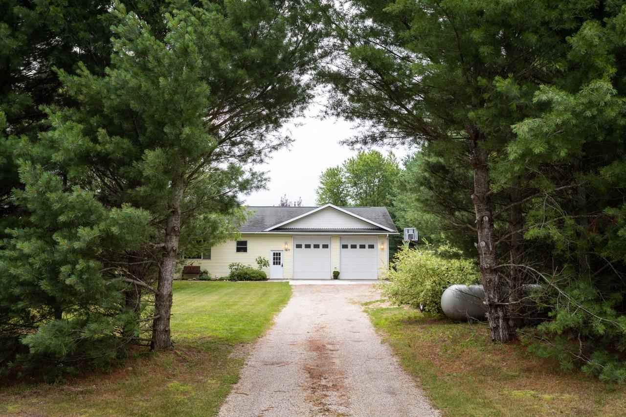 1677 Hall Road Southwest South Boardman, MI 49680 - Photo 3 of 32 1891241-2.JPG