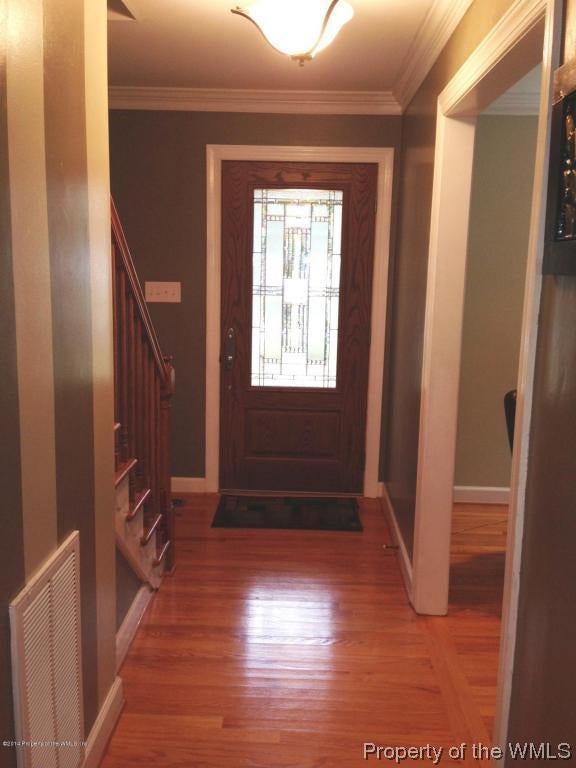 403 Brokenbridge Road Yorktown, VA 23692 - Photo 3 of 12 Gallery Image 3