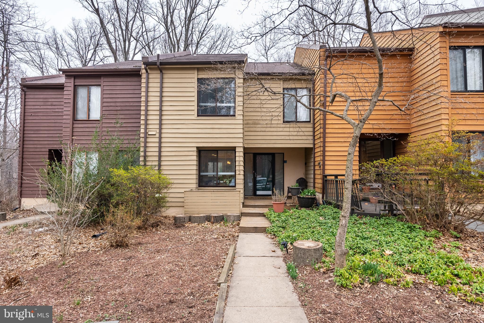 11512 Hearthstone Court Reston, VA 20191 - Photo 2 of 13 Gallery Image 2