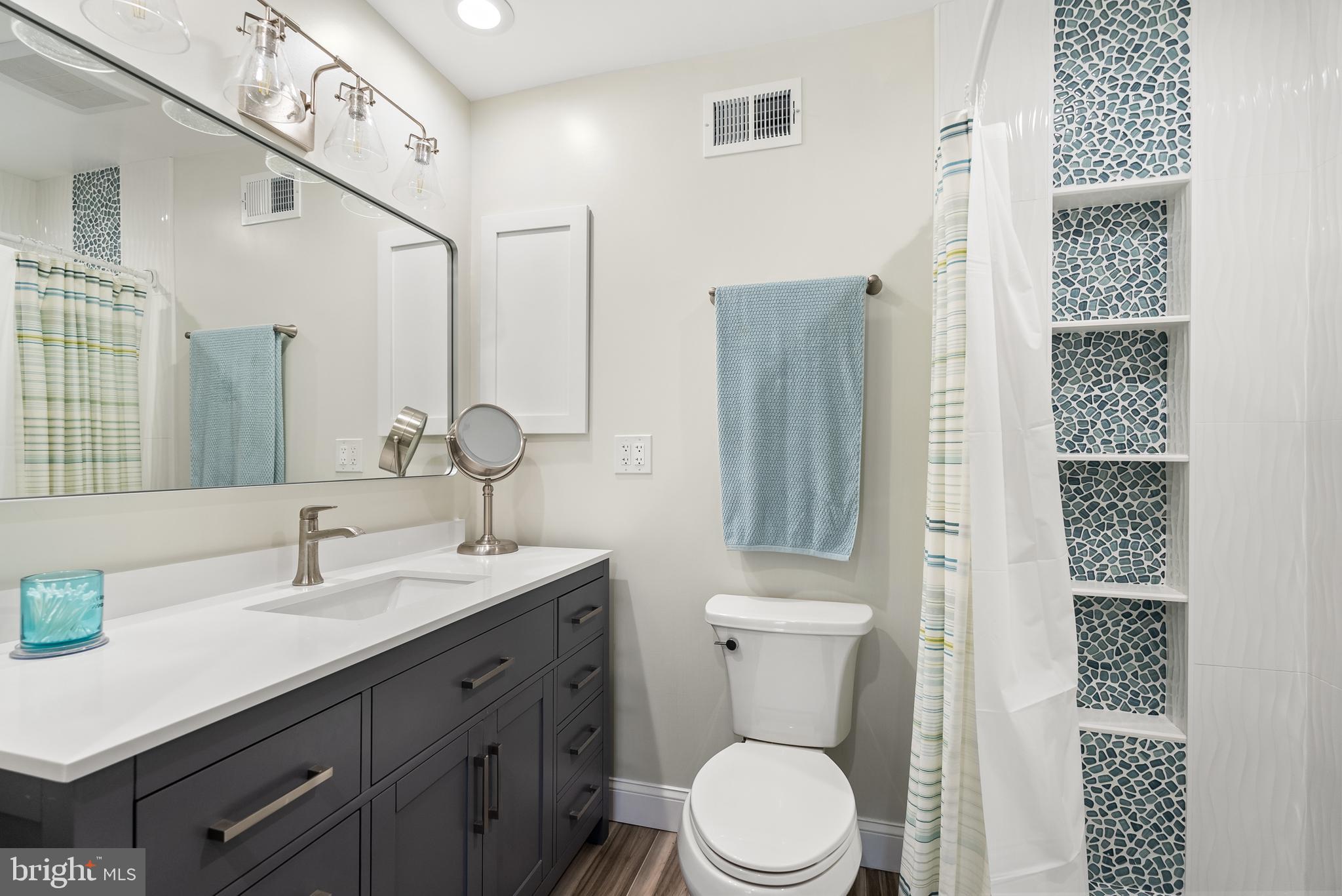 11512 Hearthstone Court Reston, VA 20191 - Photo 8 of 13 Gallery Image 8