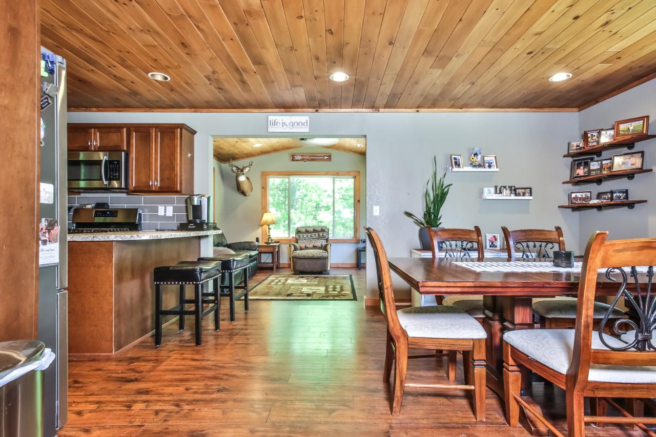 7950 Squirrel Lake Road Minocqua, WI 54548 - Photo 5 of 34 Gallery Image 5