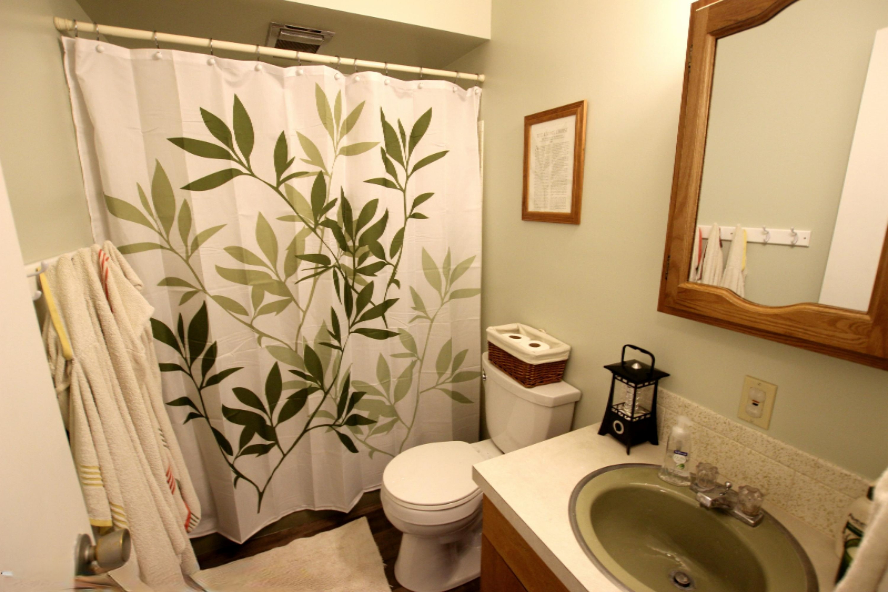 69683 Rose Road Sturgis, MI 49091 - Photo 13 of 35 Bathroom 2