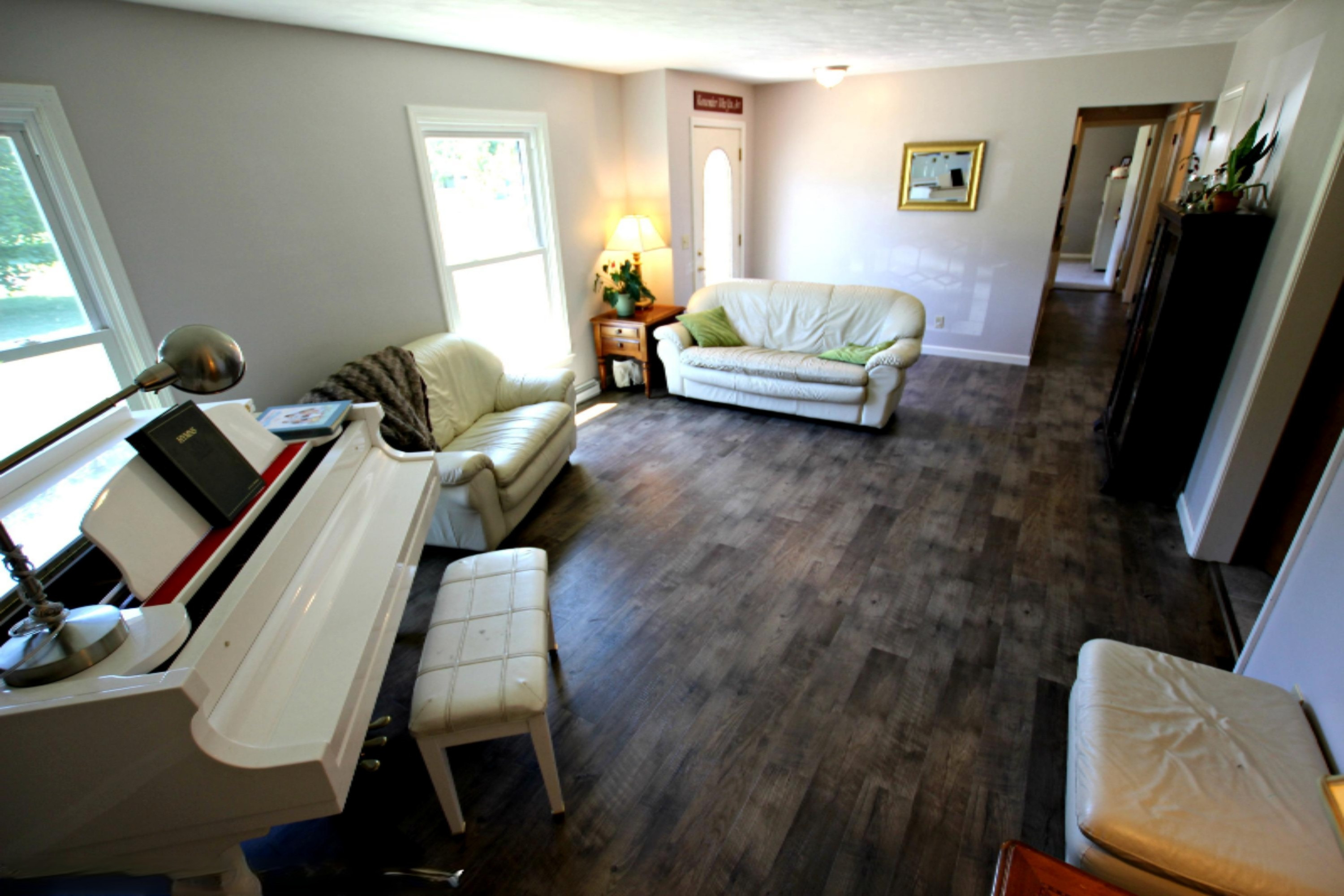 69683 Rose Road Sturgis, MI 49091 - Photo 4 of 35 Living Room 4