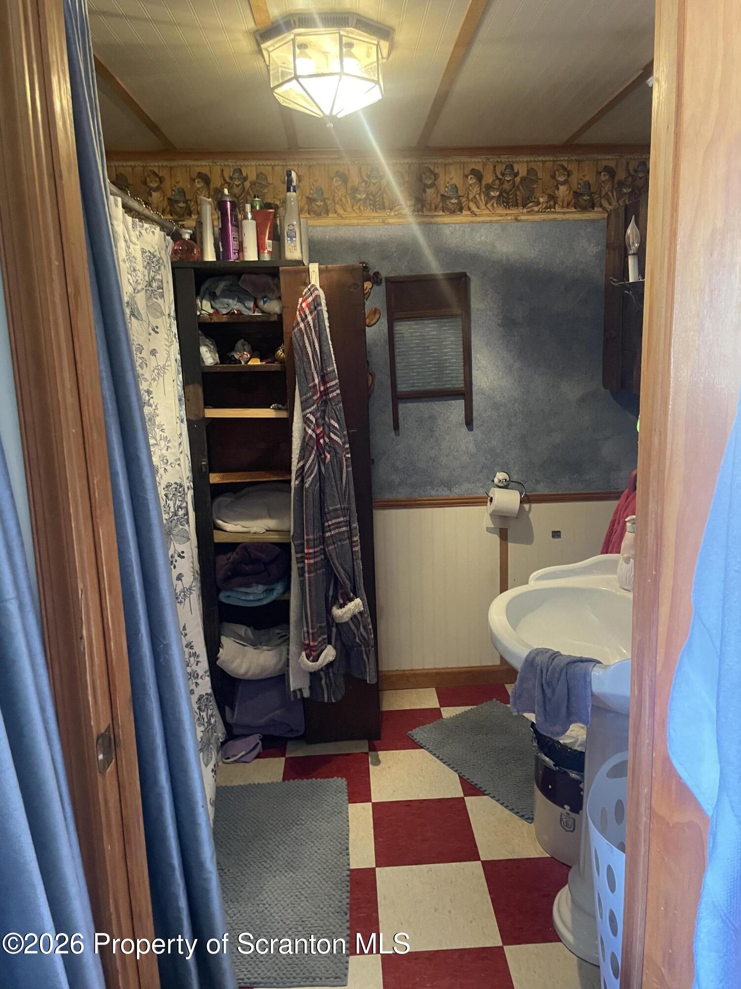 628 Gravity Hill Road Lake Ariel, PA 18436 - Photo 20 of 28 IMG_9852