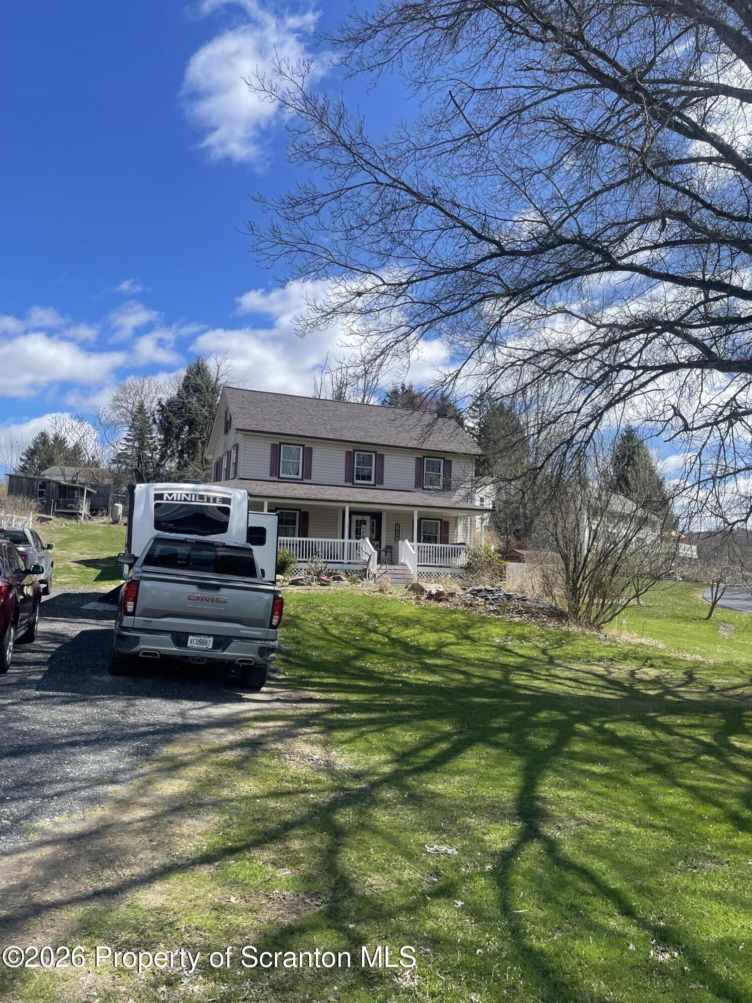 628 Gravity Hill Road Lake Ariel, PA 18436 - Photo 4 of 28 IMG_9865