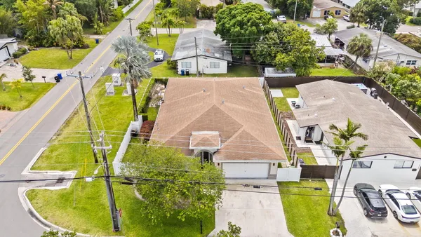 $925,000 | 1500 Southwest 20th Street, Fort Lauderdale, FL 33315