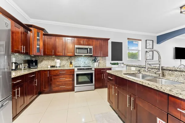 $925,000 | 1500 Southwest 20th Street, Fort Lauderdale, FL 33315