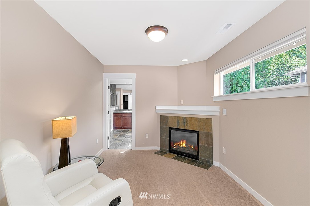 5219 Northeast 25th Street Renton, WA 98059 - Photo 14 of 24