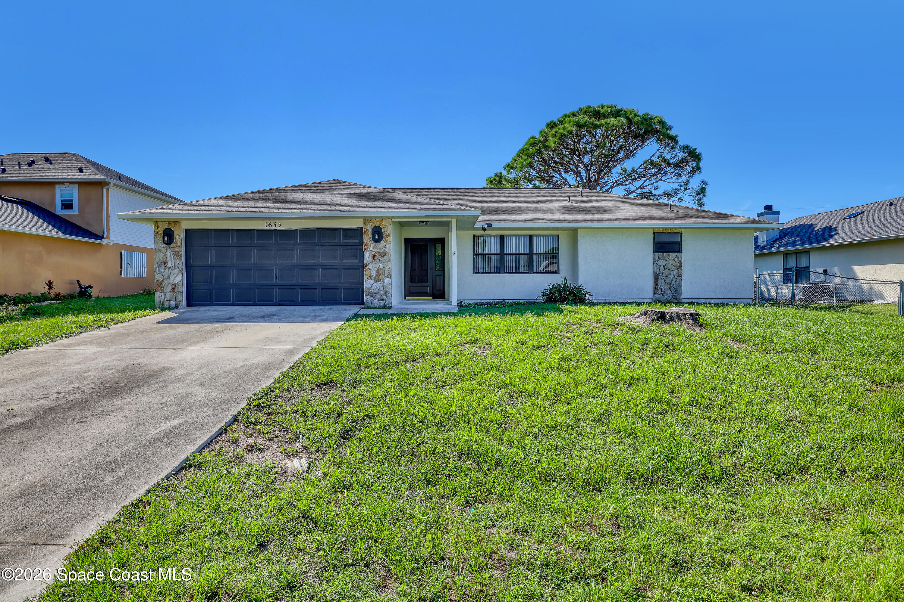 1635 Adview Road Southeast Palm Bay, FL 32909 - Photo 2 of 39 1635 Adview (2)