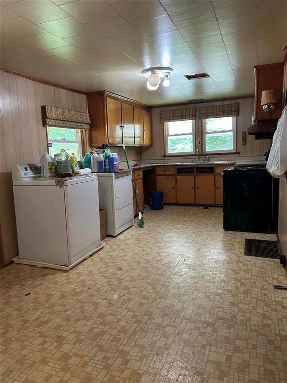 372 Center Gas Road New Salem, PA 15468 - Photo 6 of 33 a living room with furniture and a flat screen tv