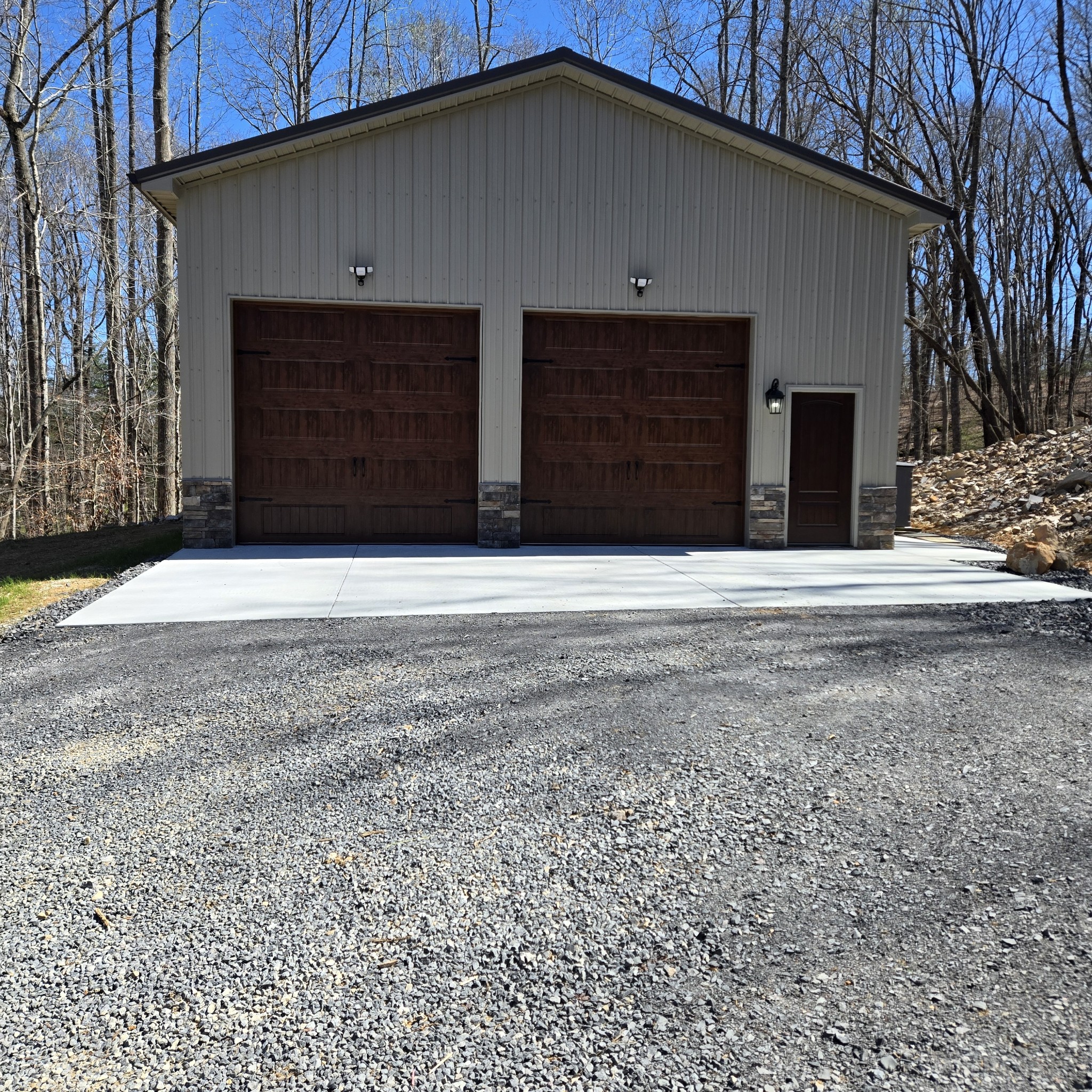 354 Mountain Farms Road Signal Mountain, TN 37377 - Photo 50 of 74 a front view of a house with a yard