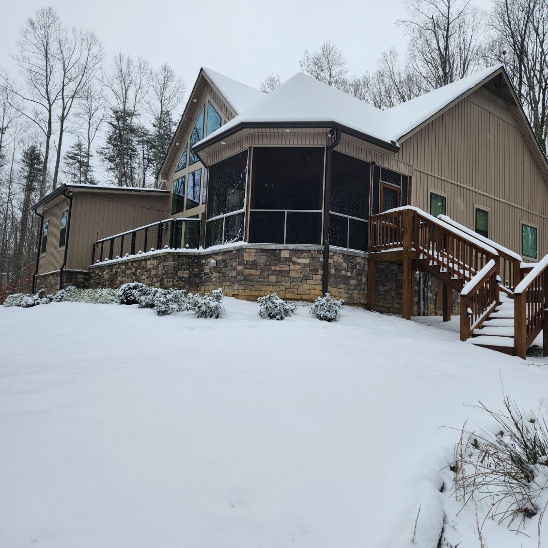 354 Mountain Farms Road Signal Mountain, TN 37377 - Photo 67 of 74 a view of garage and wooden fence