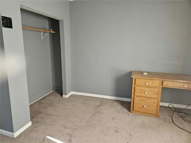 $375,000 | 16003 East Katy Track Road, Nevada, MO 64772