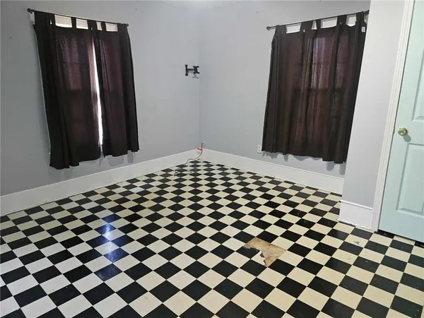 $360,000 | 16003 East Katy Track Road, Nevada, MO 64772