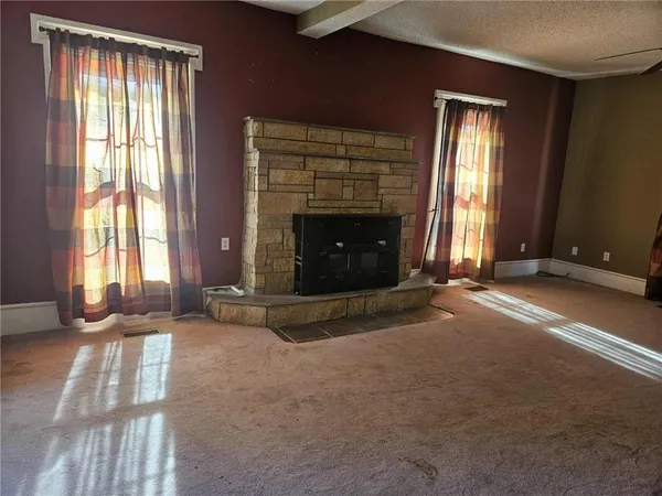 $360,000 | 16003 East Katy Track Road, Nevada, MO 64772