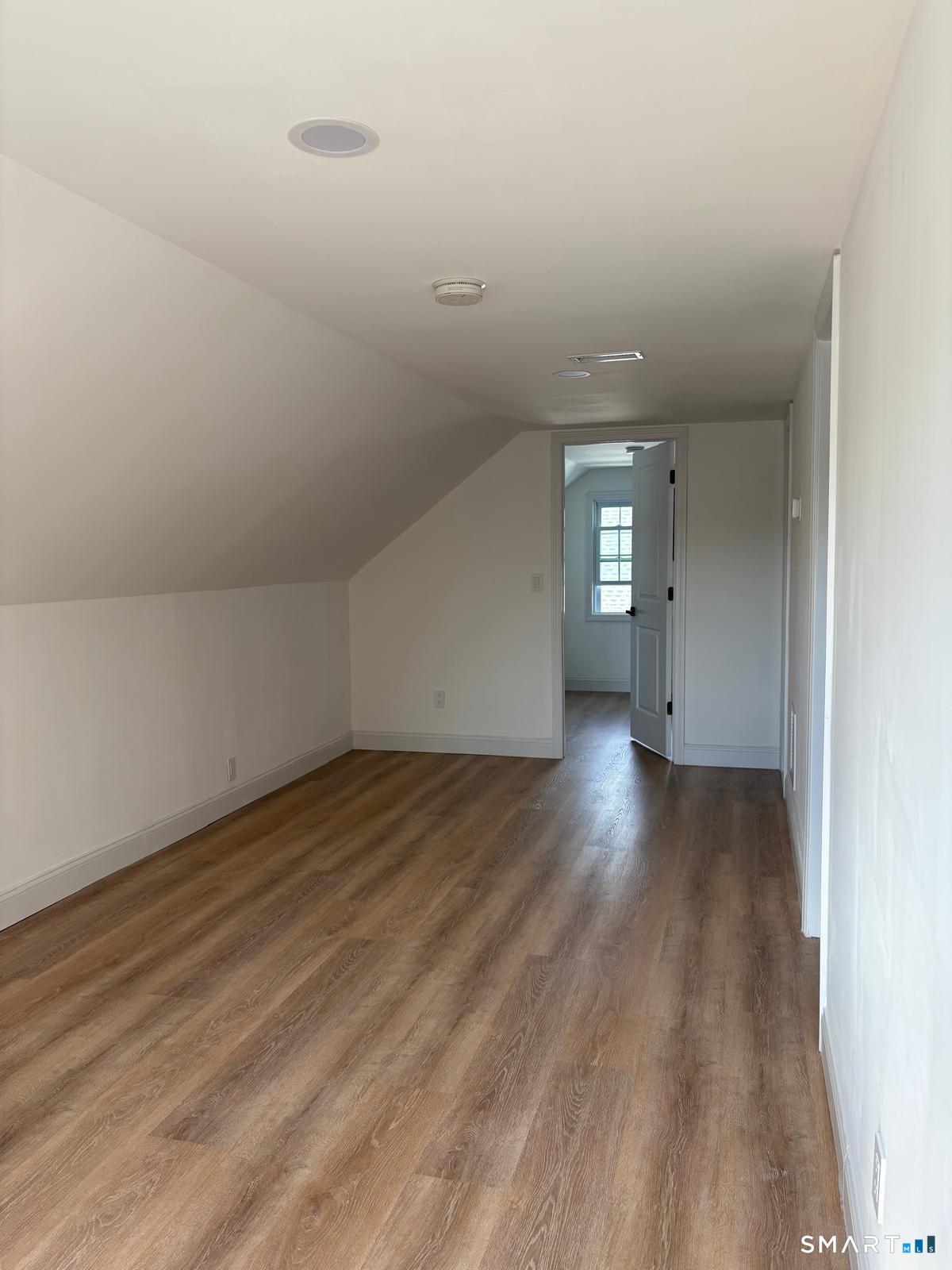 350 Roger Williams Road Bridgeport, CT 06610 - Photo 12 of 21 Gallery Image 12