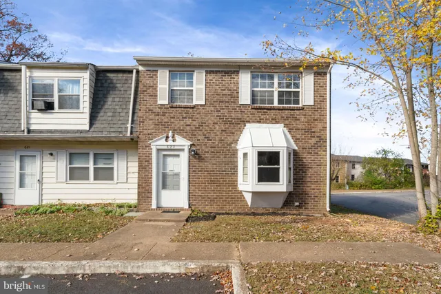 $299,900 | 623 Olde Forge Drive, Fredericksburg, VA 22405