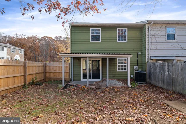 $299,900 | 623 Olde Forge Drive, Fredericksburg, VA 22405