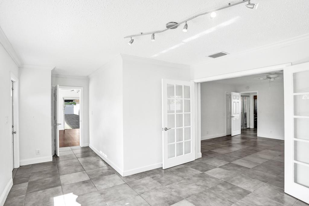 2632 Southeast 10th Court Pompano Beach, FL 33062 - Photo 33 of 49