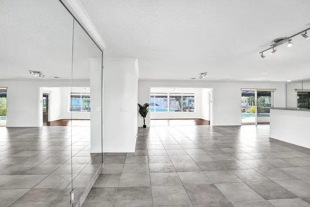 $6,500 | 2632 Southeast 10th Court, Pompano Beach, FL 33062