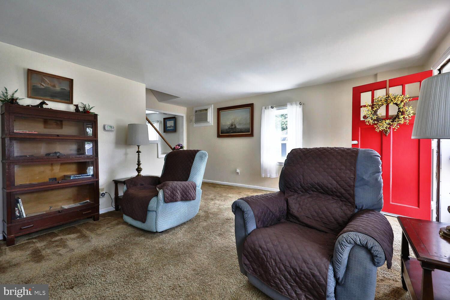 118 Redford Road Oreland, PA 19075 - Photo 2 of 27 Gallery Image 2