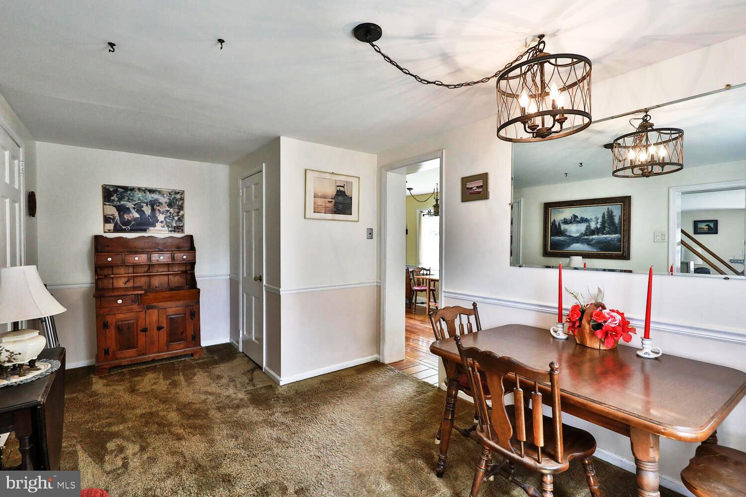 118 Redford Road Oreland, PA 19075 - Photo 6 of 27 Gallery Image 6