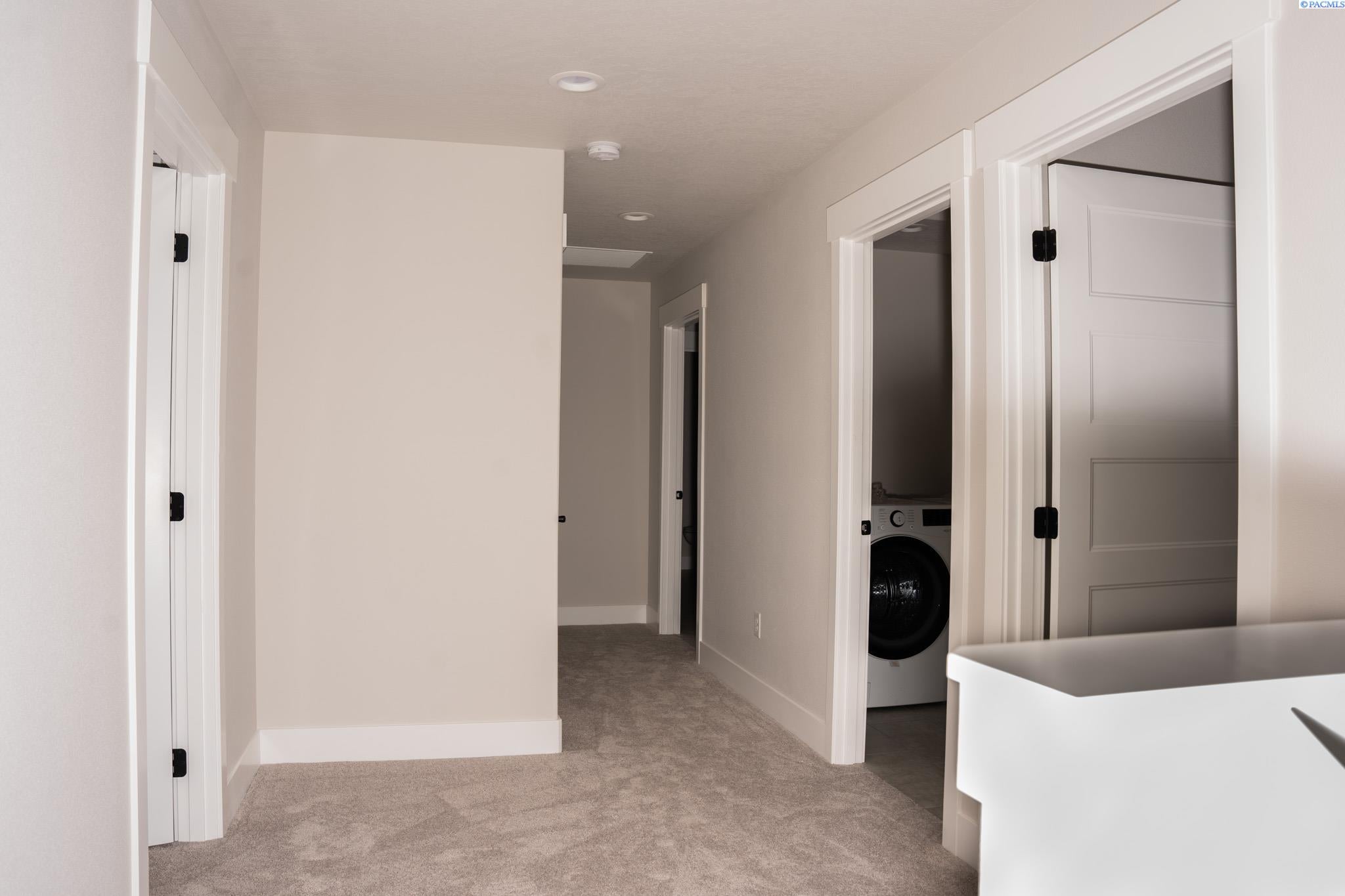1900 Beacon Road Grandview, WA 98930 - Photo 11 of 25 Gallery Image 11