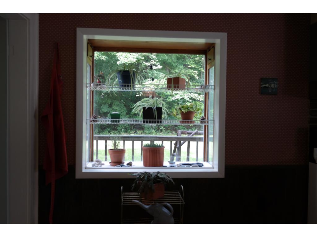 28 Pageant Street Bennington, VT 05201 - Photo 13 of 25 Gallery Image 13