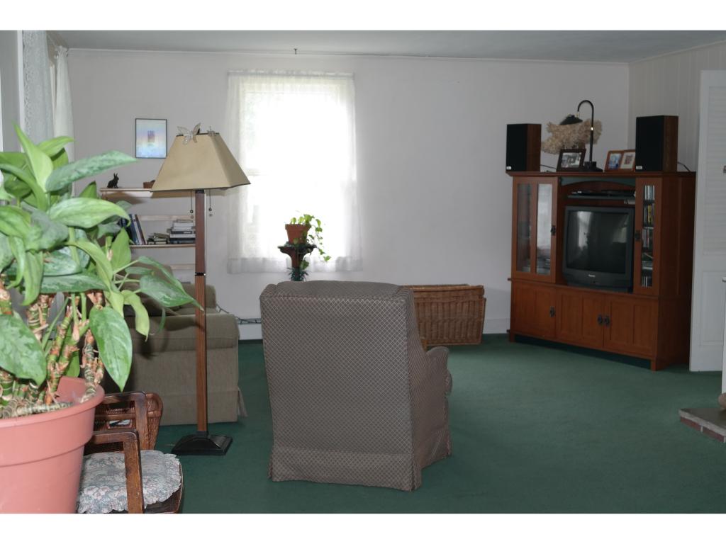 28 Pageant Street Bennington, VT 05201 - Photo 6 of 25 Gallery Image 6