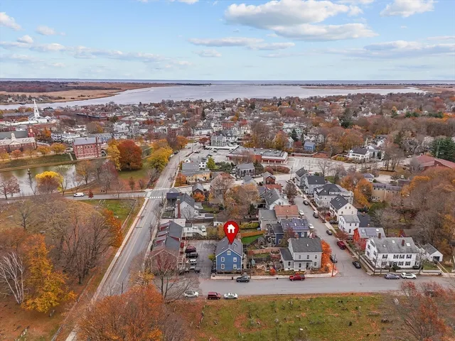 $725,000 | 1 Hill Street, Unit 1, Newburyport, MA 01950