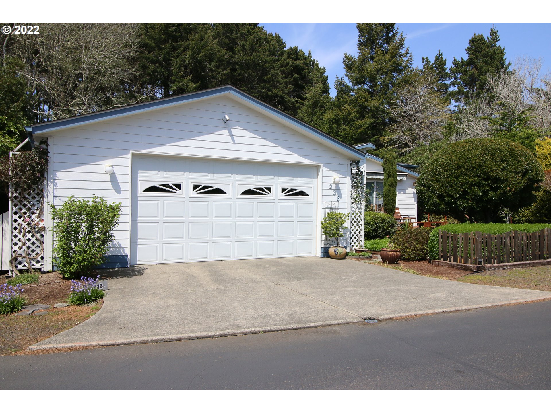 1600 Rhododendron Drive, Unit 236 Florence, OR 97439 - Photo 1 of 30 Gallery Image 1
