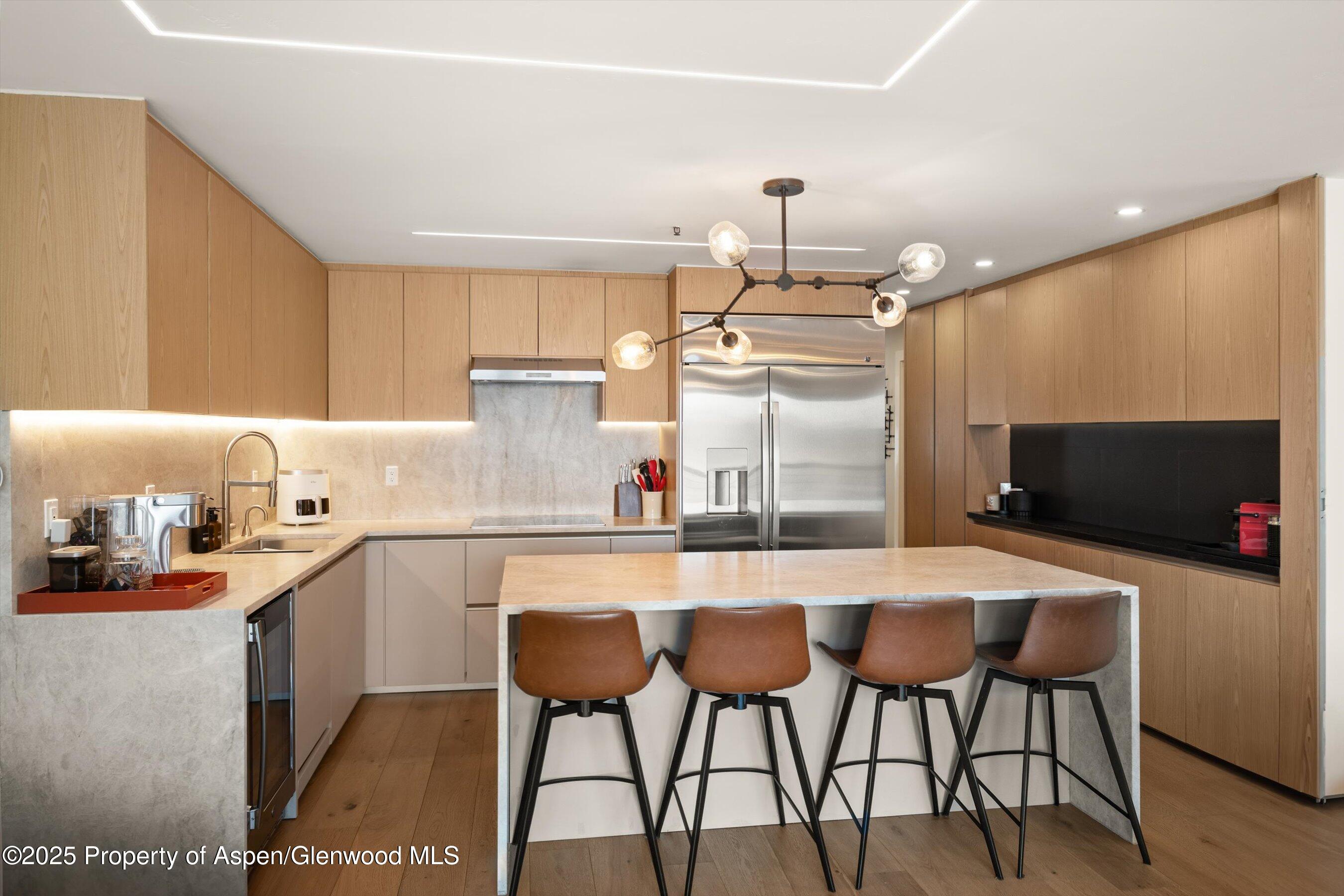 400 Wood Road, Unit 1118 Snowmass Village, CO 81615 - Photo 17 of 31 29-400WoodRd#1118_25030329