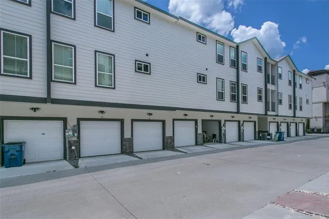 a car parked in front of a building