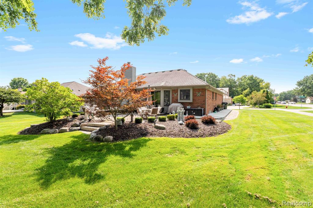 1003 Bembridge Drive Rochester Hills, MI 48307 - Photo 42 of 57