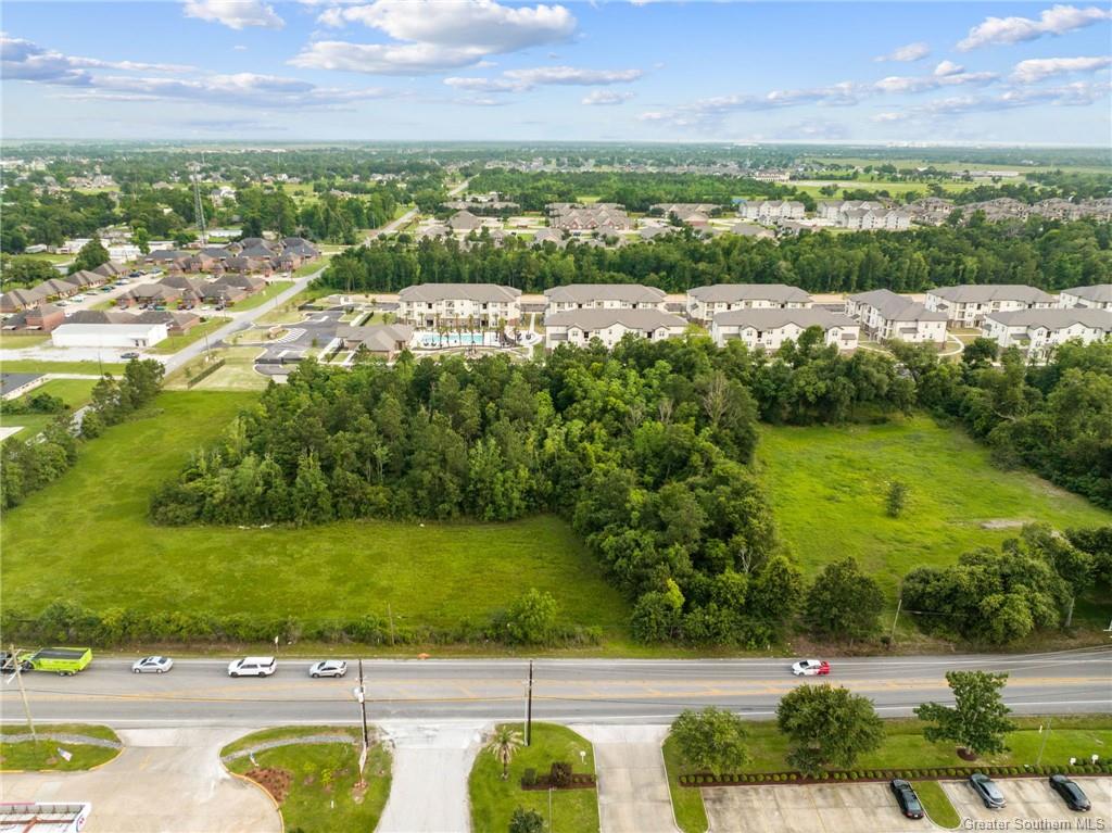 2501 Country Club Road Lake Charles, LA 70605 - Photo 2 of 3