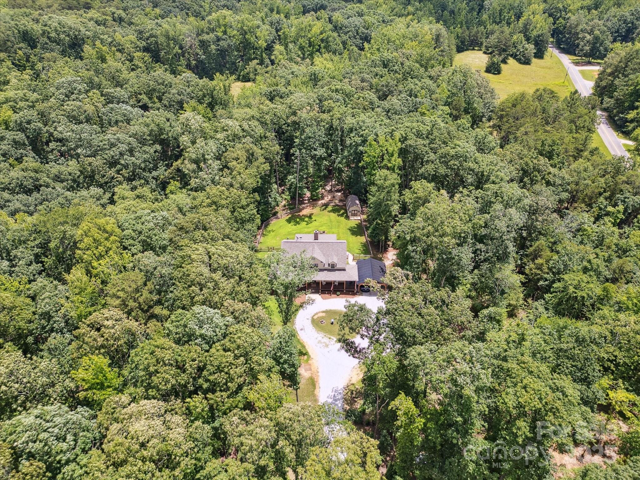 820 King Road Clover, SC 29710 - Photo 40 of 48